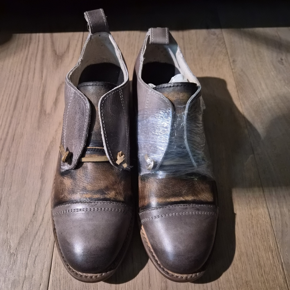 Freebird Two-Tone Brown Leather Flats